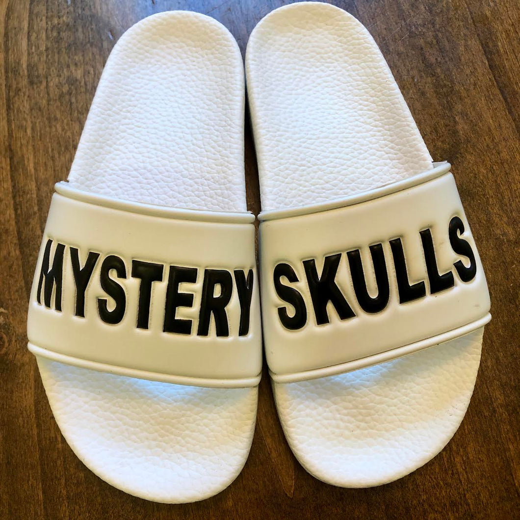 Mystery Skulls Slides (White)